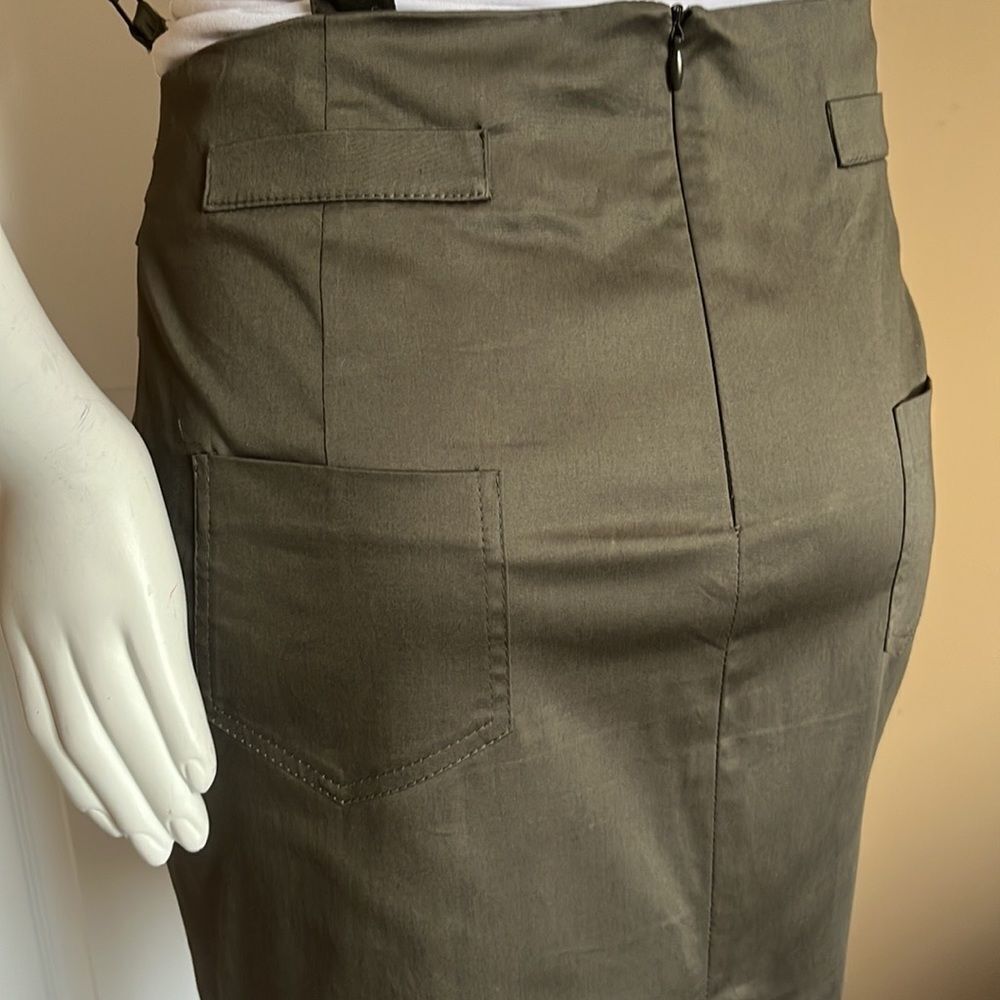 Beautiful skirt/ Size 44 - Picture 6 of 13
